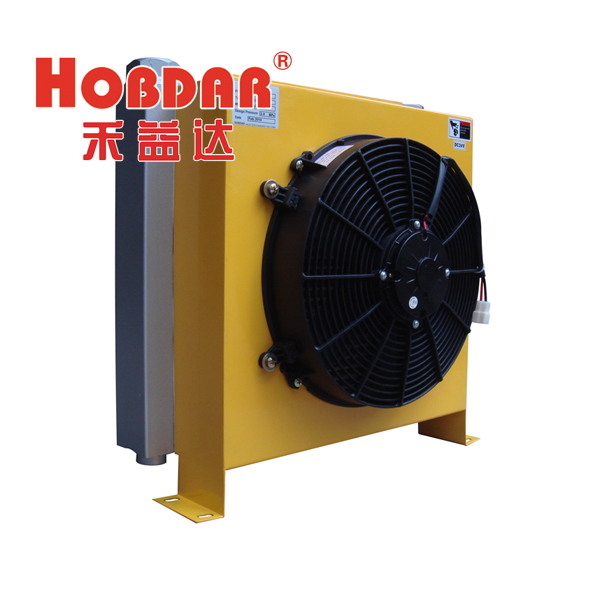 HD1490T1(DC)工程車輛冷卻機(jī) HD1490T1(DC)工程車輛冷卻機(jī)